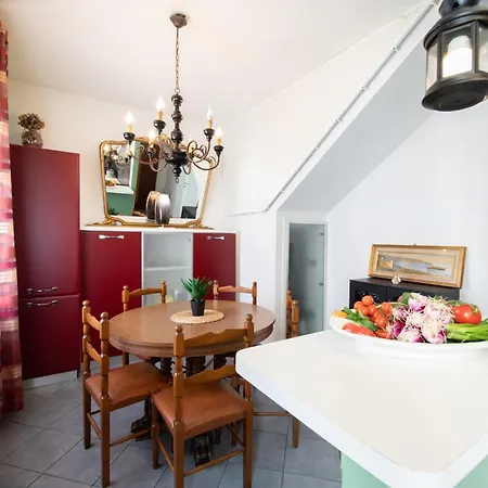 Casa I Tre Cipressi With Swimming Pool
