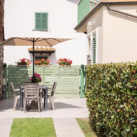 펜션 Casa I Tre Cipressi With Swimming Pool