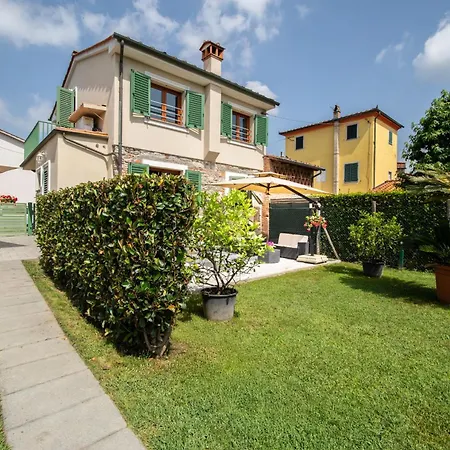 Casa I Tre Cipressi With Swimming Pool *