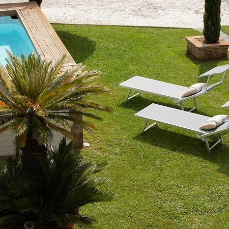 펜션 Casa I Tre Cipressi With Swimming Pool *