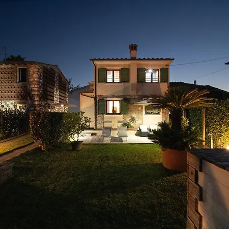Nyaraló Casa I Tre Cipressi With Swimming Pool